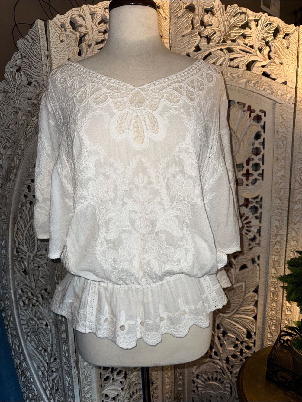 Democracy White Embroidered Boho Peasant Blouse